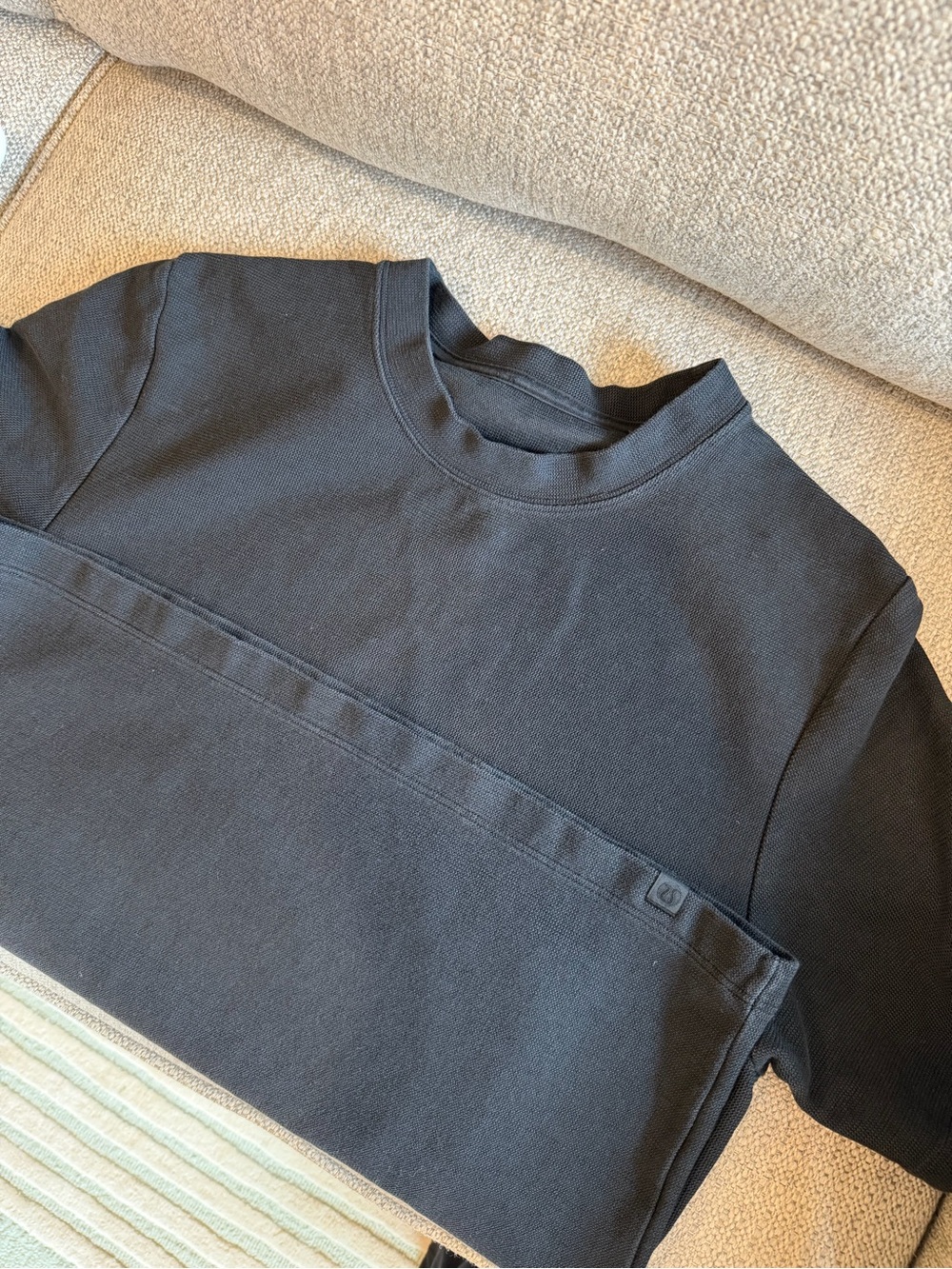 lululemon Men's Black Crewneck T Shirt Size Small Textured Thick Knit